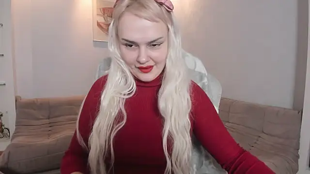 Snapshot of KamillaJei chatting on 12.02.25 KamillaJei online show from 12.02.25