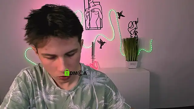 leo valor online show from 12.17.25