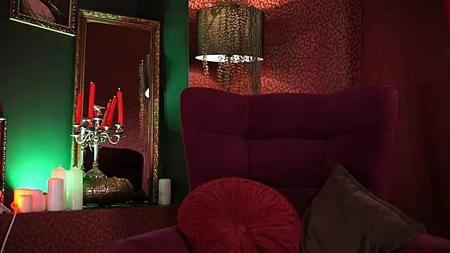 Snapshot of Roxa_Lana chatting on 06.27.26 Roxa Lana online show from 06.27.26