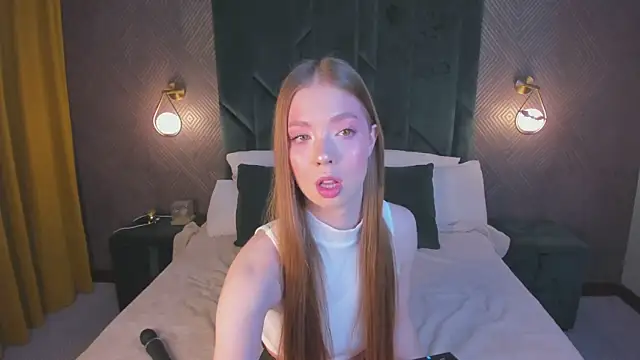 Tessa Sunn online show from 02.12.26