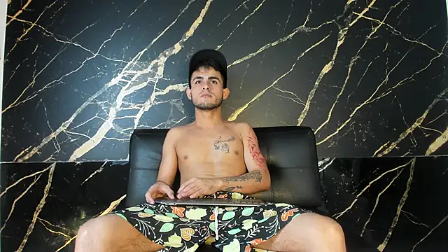 Snapshot of master_king_777 chatting on 12.17.25 master king 777 online show from 12.17.25