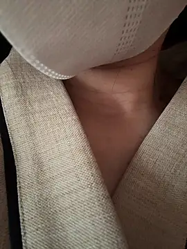 Snapshot of Diamon_bb chatting on 12.05.25 Diamon bb online show from 12.05.25