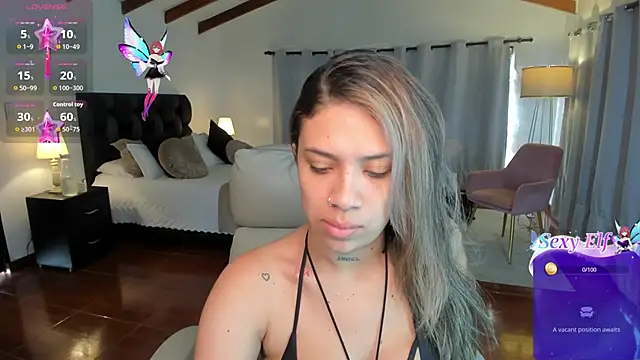 Zara Wolf  online show from 03.20.26