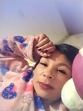 Snapshot of antonella-3433 chatting on 12.14.25 antonella-3433 online show from 12.14.25