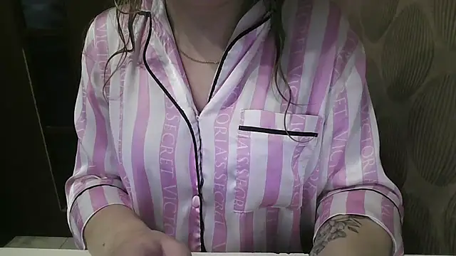 YOUR-GODDESS online show from 12.17.25