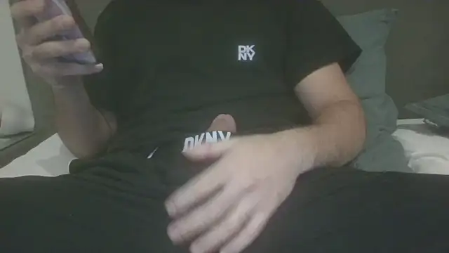 Snapshot of userre08 chatting on 12.15.25 userre08 online show from 12.15.25