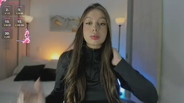 Snapshot of saracavali chatting on 12.13.25 saracavali online show from 12.13.25