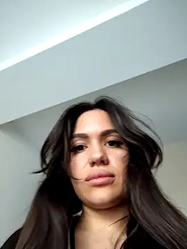 SiennaLuxexx online show from 05.05.26