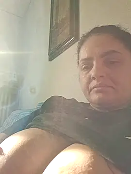 Snapshot of gini92 chatting on 03.28.26 gini92 online show from 03.28.26