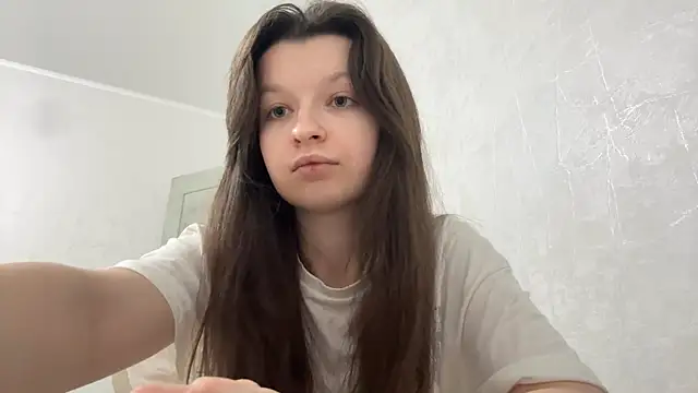 EllieBerrie online show from 12.17.25