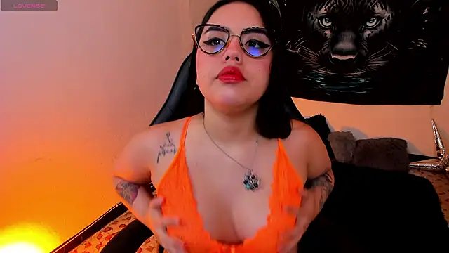 Nicolle Ruizz online show from 06.14.26