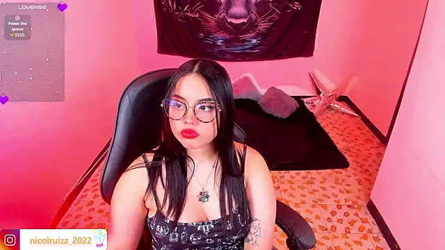 Nicolle Ruizz online show from 08.02.26