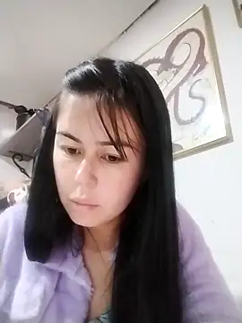 Snapshot of DORISHH chatting on 12.15.25 DORISHH online show from 12.15.25