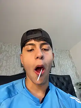 Snapshot of Lander_Cruz chatting on 12.15.25 Lander Cruz online show from 12.15.25