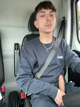 Snapshot of Davide9910x chatting on 03.13.26 Davide9910x online show from 03.13.26