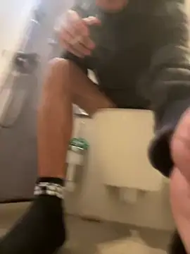 Snapshot of andresbale chatting on 03.22.26 andresbale online show from 03.22.26