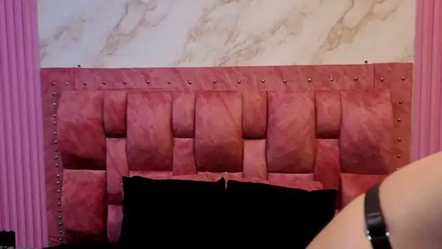 ValeryMorales online show from 02.15.26