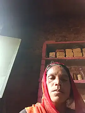 Snapshot of Karisma_ji chatting on 12.21.25 Karisma ji online show from 12.21.25
