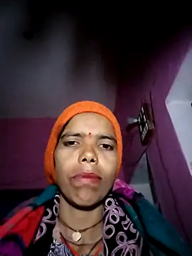 Snapshot of Chetna_sharma chatting on 12.13.25 Chetna sharma online show from 12.13.25