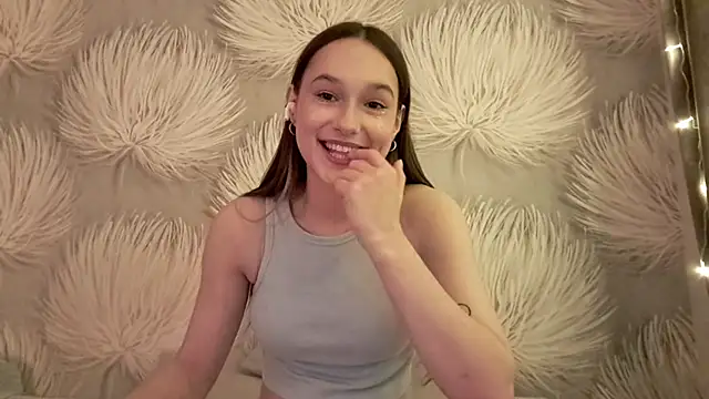 Snapshot of Harlybaby_2007 chatting on 12.03.25 Harlybaby 2007 online show from 12.03.25