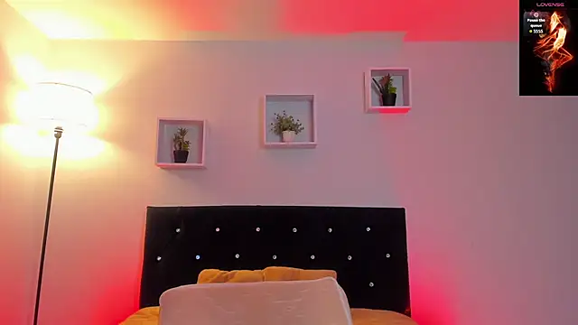 Victoria Rose  online show from 05.26.26