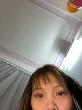 Snapshot of say-hi2 chatting on 12.03.25 say-hi2 online show from 12.03.25