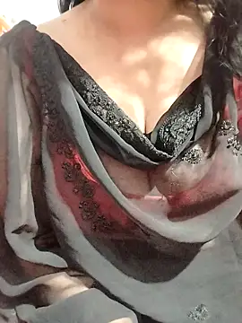 hottyrose69 online show from 02.25.26