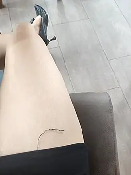 Miky Lyn online show from 03.15.26