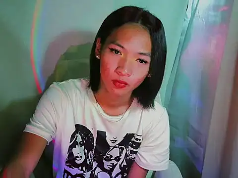 Snapshot of msrubyx chatting on 12.17.25 msrubyx online show from 12.17.25