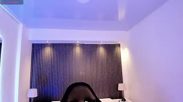 TiffanyHoustton online show from 06.06.26