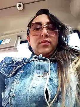 Valeria montana  online show from 01.11.26