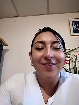 Valeria montana  online show from 02.18.26