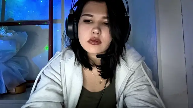 Lolamein online show from 12.05.25