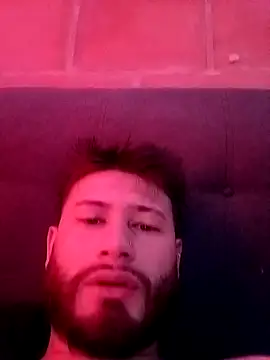 Snapshot of MaxSteel_x chatting on 12.04.25 MaxSteel x online show from 12.04.25