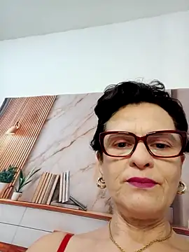 Snapshot of Luna-Hot0802 chatting on 02.26.26 Luna-Hot0802 online show from 02.26.26