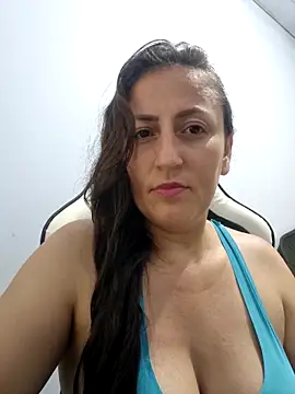 Snapshot of Jeh_charmosa chatting on 12.03.25 Jeh charmosa online show from 12.03.25