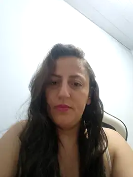 Snapshot of Jeh_charmosa chatting on 12.17.25 Jeh charmosa online show from 12.17.25