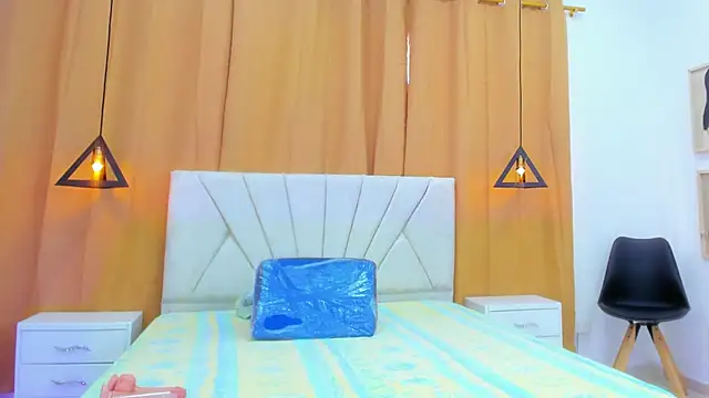 Snapshot of Kamila_Steward chatting on 01.15.26 Kamila Steward online show from 01.15.26