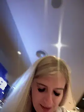 Snapshot of Betsy chatting on 12.23.24 Betsy online show from 12.23.24