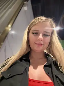 Snapshot of Betsy chatting on 01.20.25 Betsy online show from 01.20.25