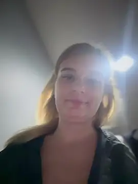 Snapshot of Betsy chatting on 02.16.25 Betsy online show from 02.16.25