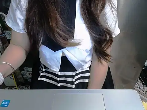 Snapshot of maian_love chatting on 06.21.26 maian love online show from 06.21.26