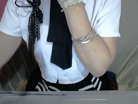 Snapshot of maian_love chatting on 07.02.26 maian love online show from 07.02.26