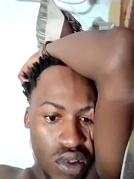 Snapshot of Bigdick-dude chatting on 12.17.25 Bigdick-dude online show from 12.17.25