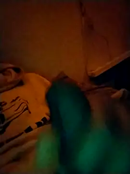 Snapshot of Bigdick-dude chatting on 12.17.25 Bigdick-dude online show from 12.17.25