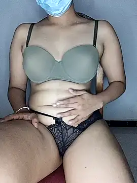 HiNaughty 9 online show from 03.13.26