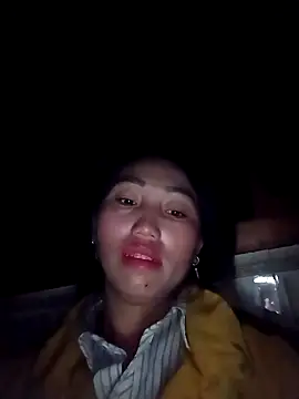 Snapshot of Lorena-a chatting on 12.13.25 Lorena-a online show from 12.13.25