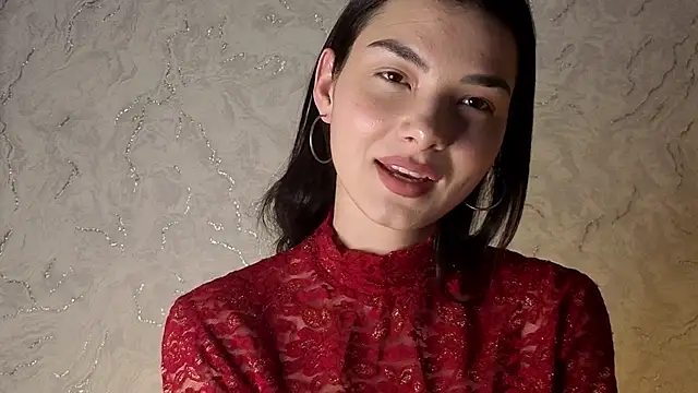 Snapshot of Laura_Sunday chatting on 12.15.25 Laura Sunday online show from 12.15.25