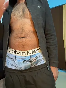 Snapshot of vampirex7 chatting on 12.16.25 vampirex7 online show from 12.16.25