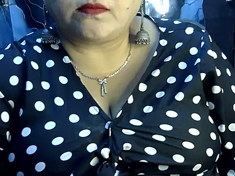 Snapshot of Soniya_Sha chatting on 07.06.26 Soniya Sha online show from 07.06.26